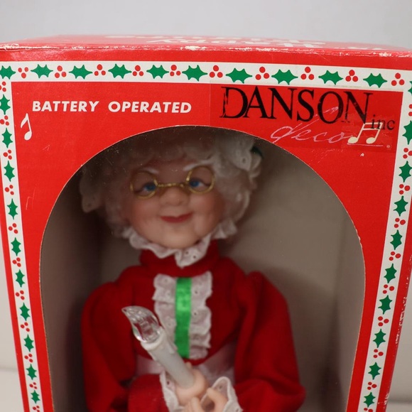 Vintage 90s Mr and Mrs Santa Claus 15” Danson Christmas Figure Music and Motion - Picture 4 of 16
